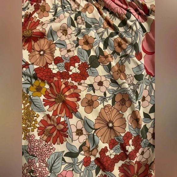 Entro 3/4 sleeve floral blouse size S - Picture 4 of 7